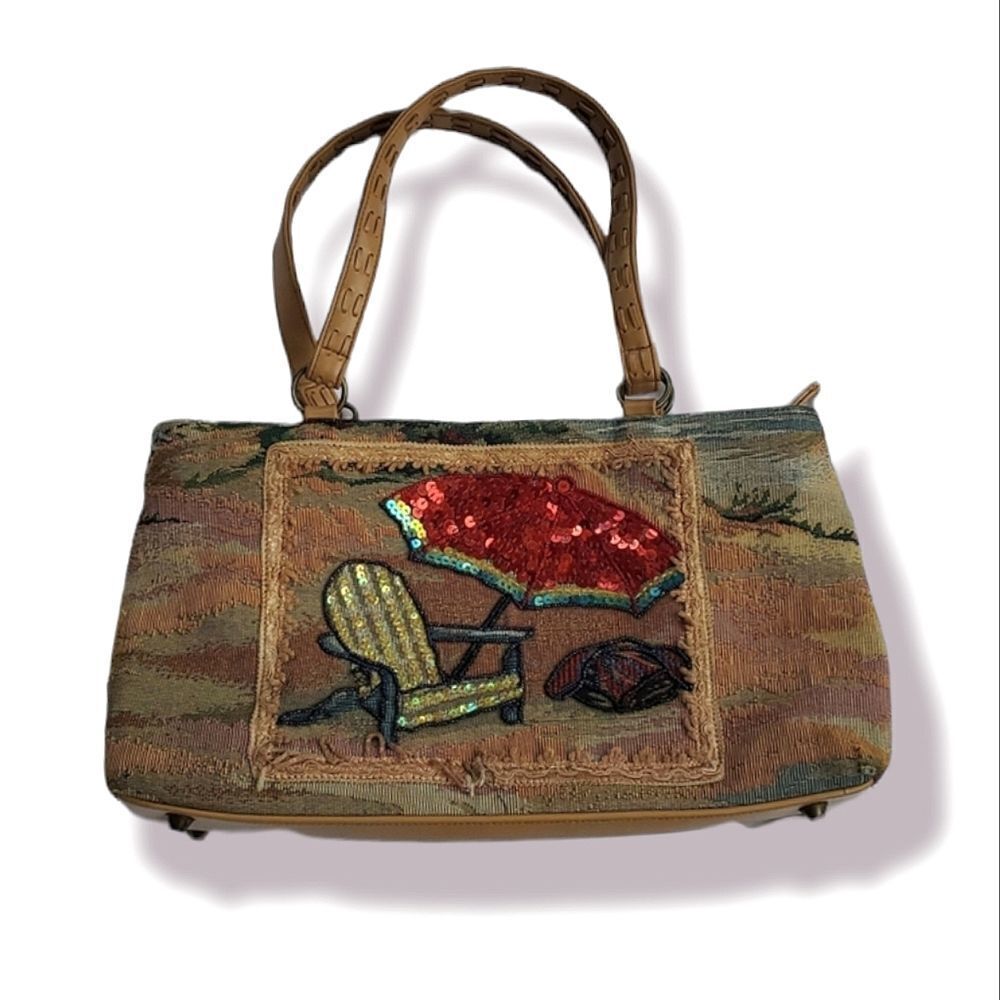 Tapestry bag with beading